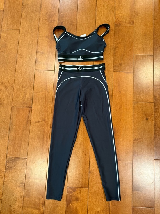 ALO Yoga Pants - Alo Yoga Black Legging and Sports Bra Set with White Piping